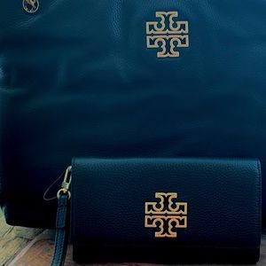 Authentic Tory Burch Britten Smart Phone Wallet